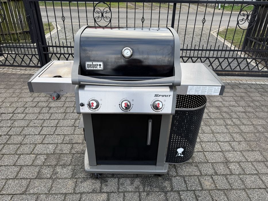 WEBER Grill gazowy spirit e-320, pokrowiec. Bardzo ładny !
