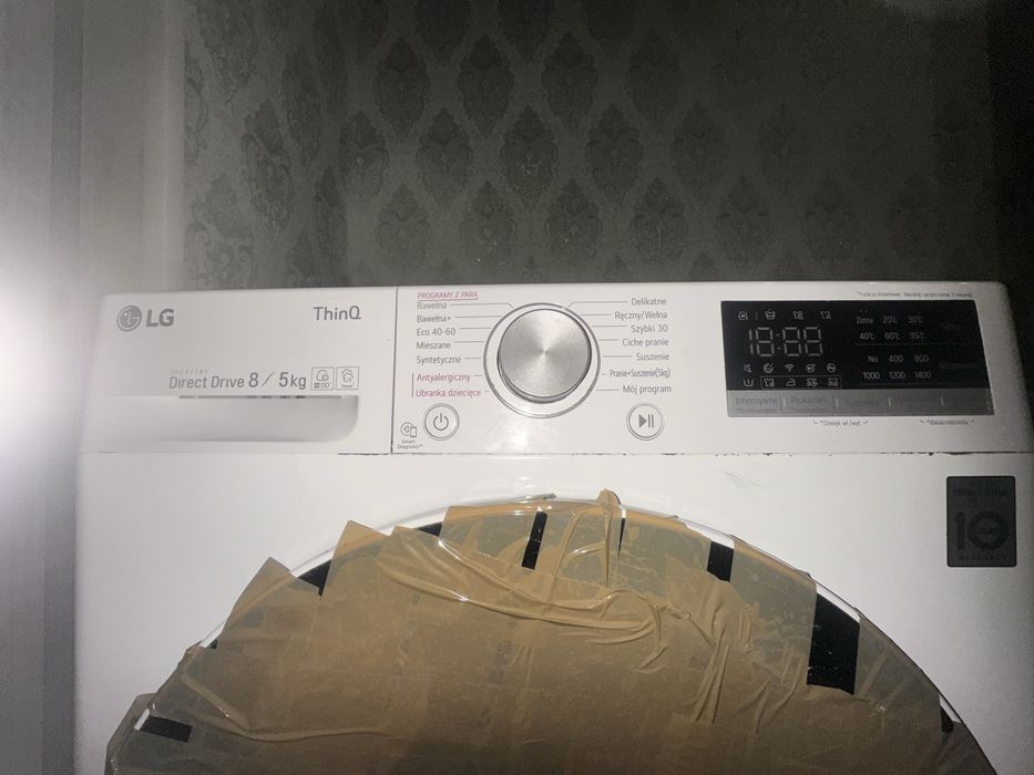 Пральна машинка lg  2 в 1, на запчастини. 8/5кг.