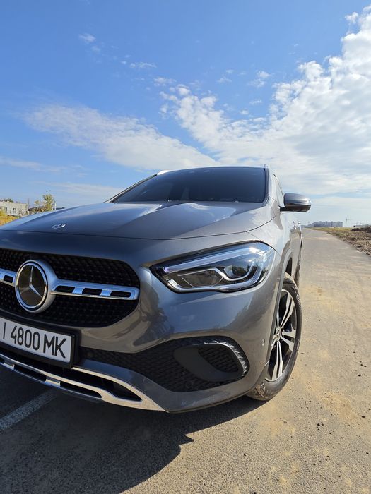 Mercedes-Benz GLA-Class 2021