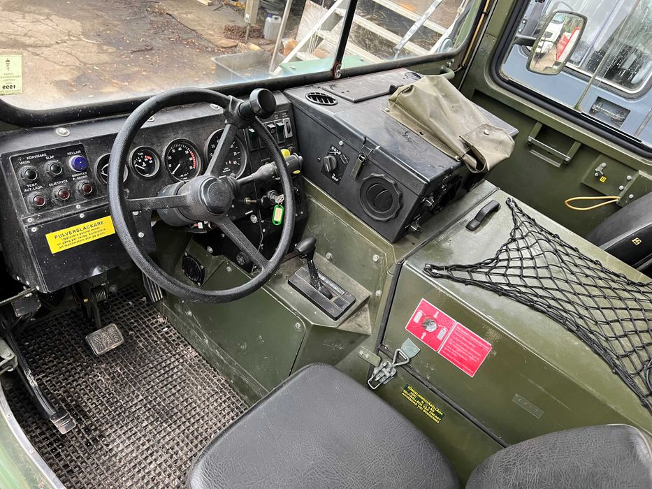 Всюдихід амфібія bv206