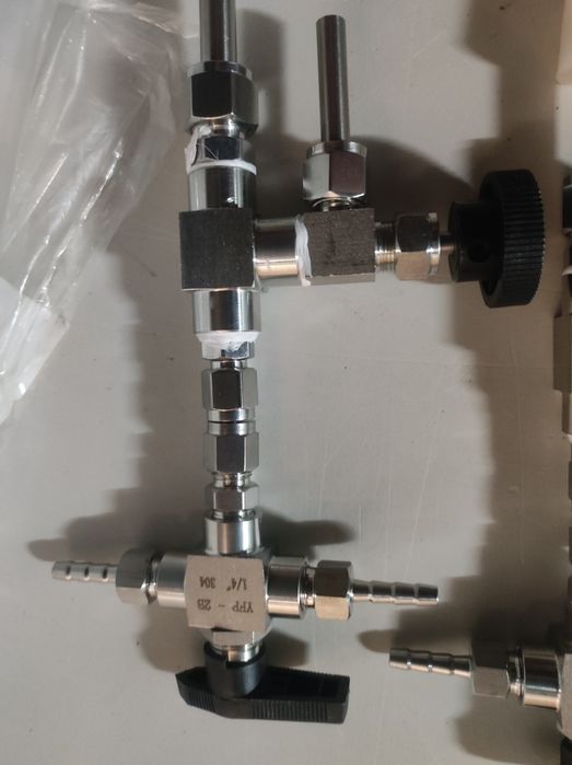 Enchedor de contrapressão inox
