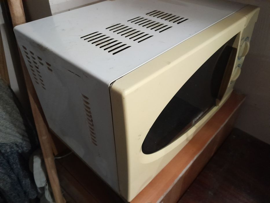 Мікрохвильова піч