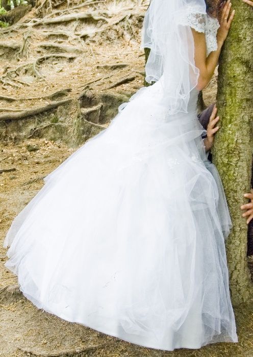 wyjątkowa suknia ślubna princeska 36-38 + GRATIS