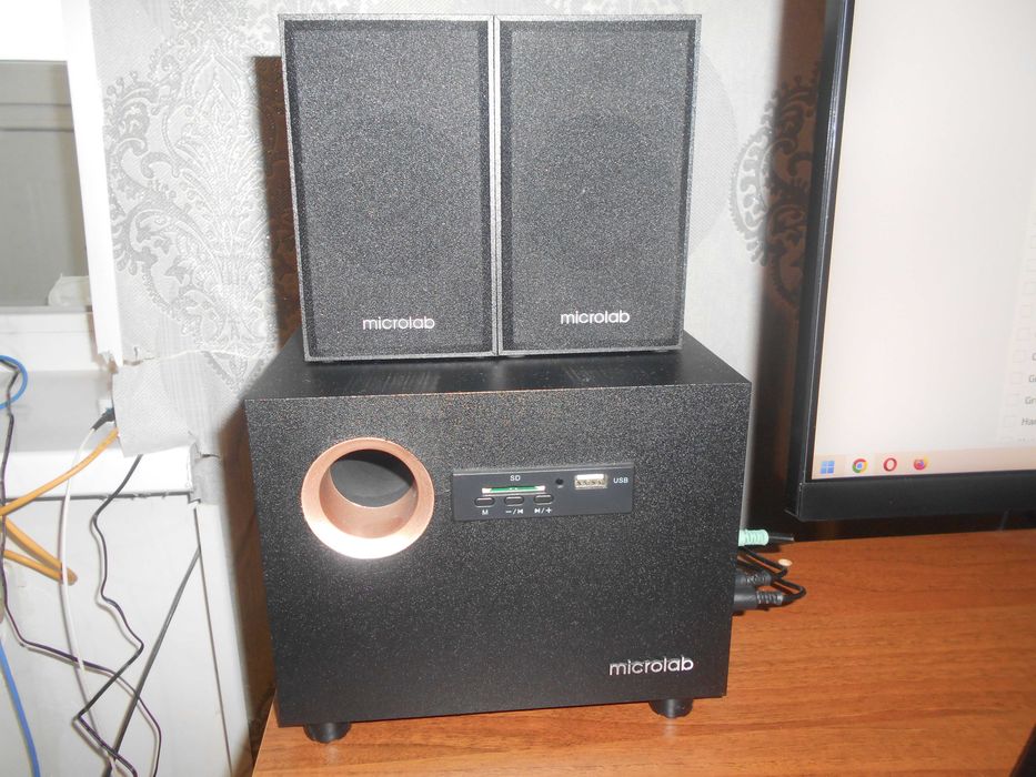 Продам  Акустику Microlab