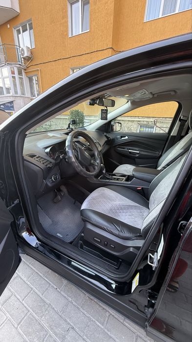 Ford escape 2017р.