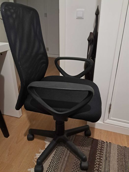 Cadeira de escritório em bom estado do IKEA