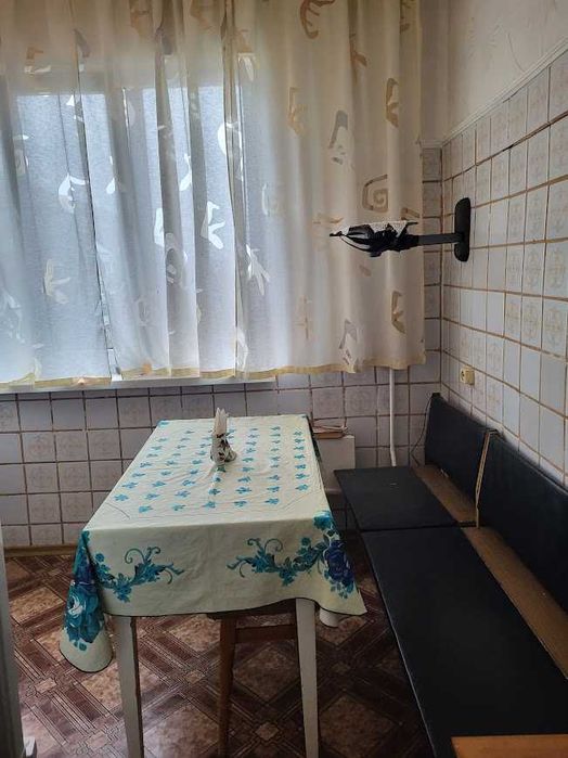Бровари продам 2 кім.квартиру вул.Незалежності.