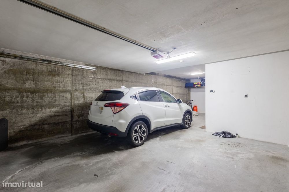 Moradia T5 de 3 Frentes em Ermesinde – Condomínio Fechado