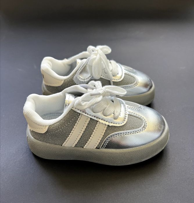 Дитяче взуття на  дівчинку та  хлопчика  розмір 24 25 26 28 29