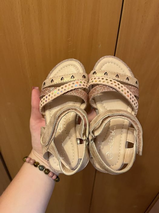 Продам дитячі речі