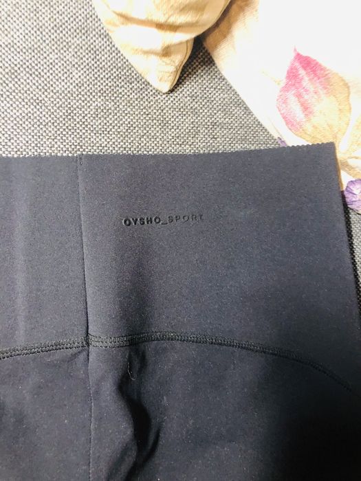 Oysho Sport Czarne Legginsy do kostek high rise Compressive M