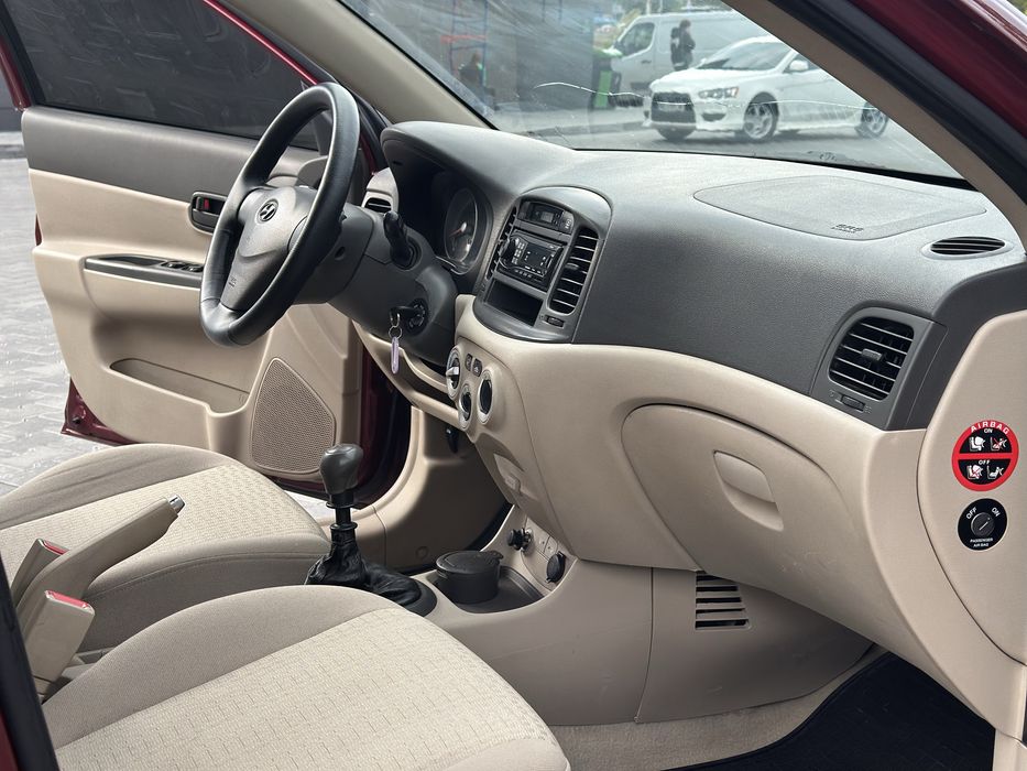 Продам Hyundai Accent 2008