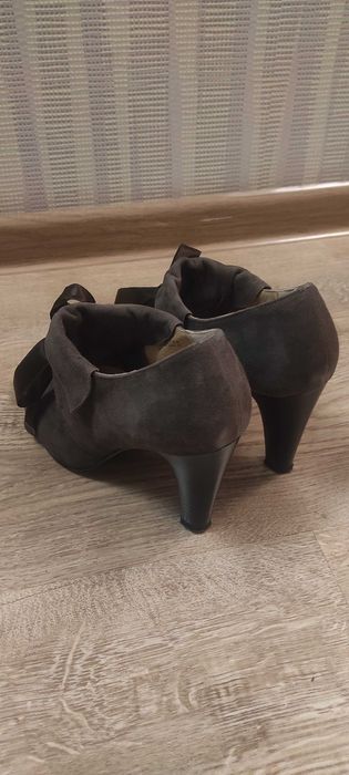 Продам классные туфли Respect