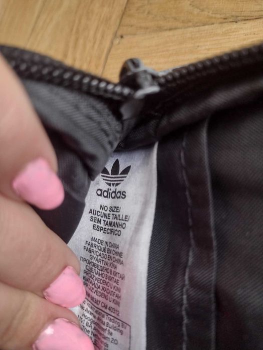 Saszetka Adidas  .