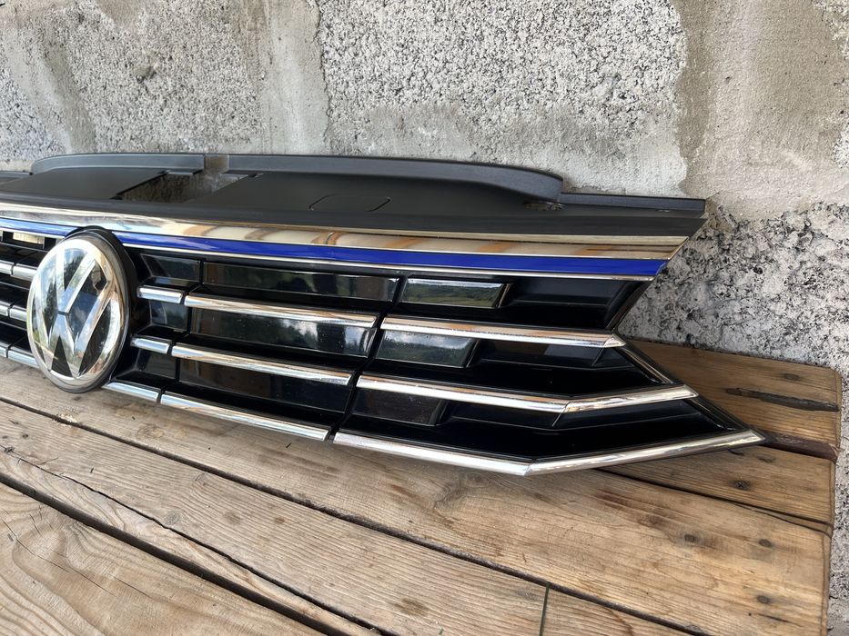 Решітка, решотка VW Passat B8 GTE original E-passat 3G0853653B