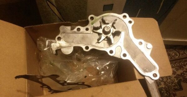 Насос водяной / помпа MITSUBISHI outlander 3 III / 1300A055 оригинал