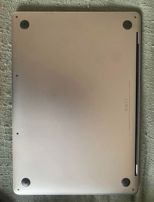 MacBook Pro 2019, 16 GB, 256 GB, Damaged64284458635137124