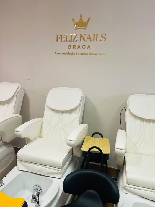 Sang tiệm nails ở Braga