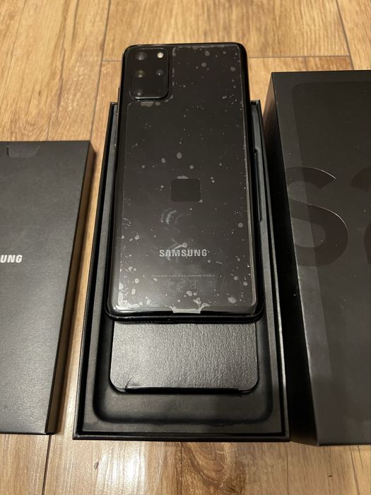 Telefon Samsung S20 plus stan bardzo dobry