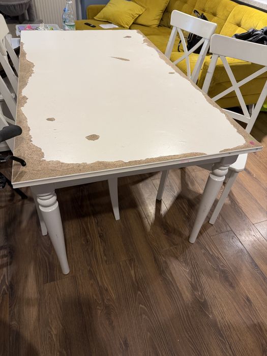 Stół Ikea z krzesłami