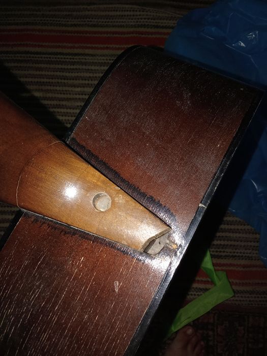 Гитара в гаарному стану
