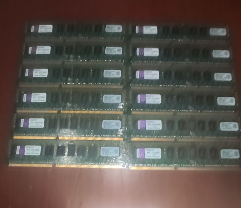 Модуль пам'яті для DDR3 4096Mb Kingston (KTD-PE313S/4G)
