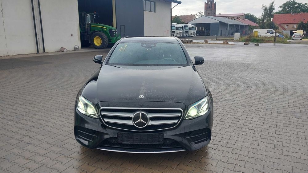 Mercedes benz e350d v6 w213 amg 4matic 9g
