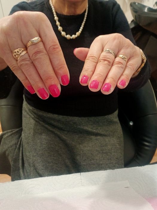 Paznokcie hybrydowe 65