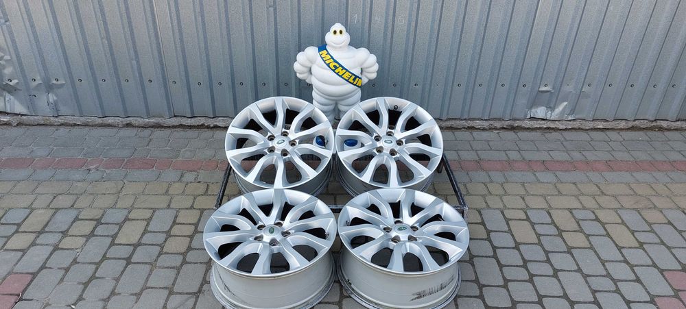 Диски Land Rover R20 5x120 8,5J ET47 Discovery 4 5 LR3 LR4 Range Rover