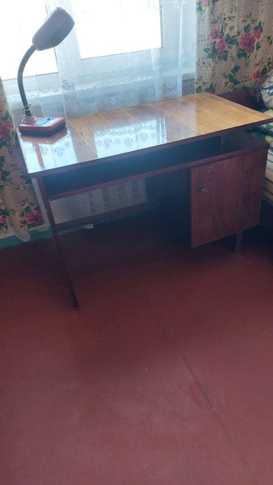 Письмовий стіл  з 80-х років