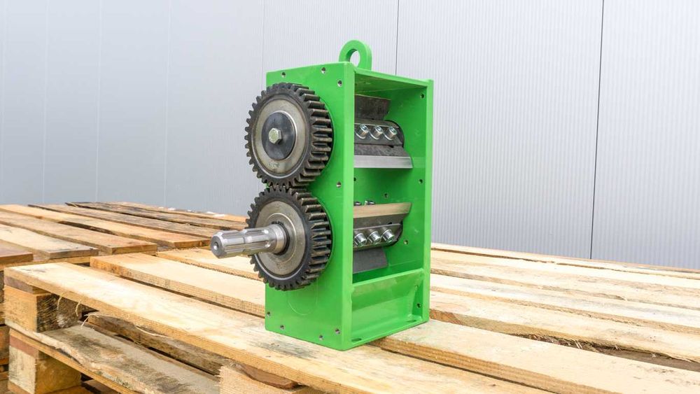 MECHANIZM XM-70 6NOZY rębak do ciecia gałęzi == ZESPÓŁ tnący RĘBAKA===