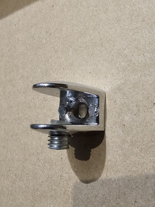 Uchwyt nocowanie półki szklanej