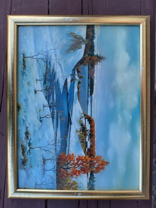 Obrazy różne w złotej ramce