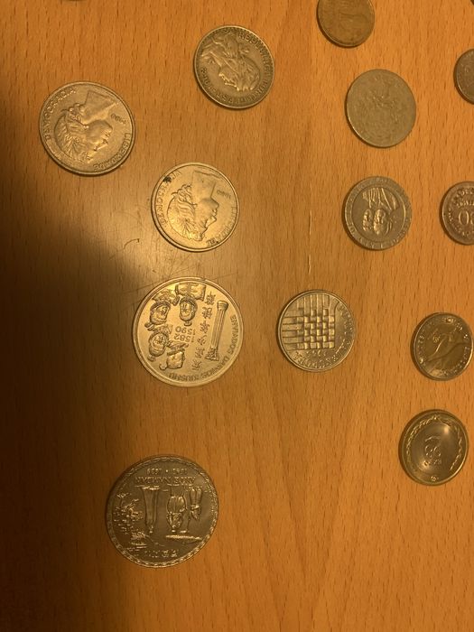 Moedas antigas encontradas e colecionadas