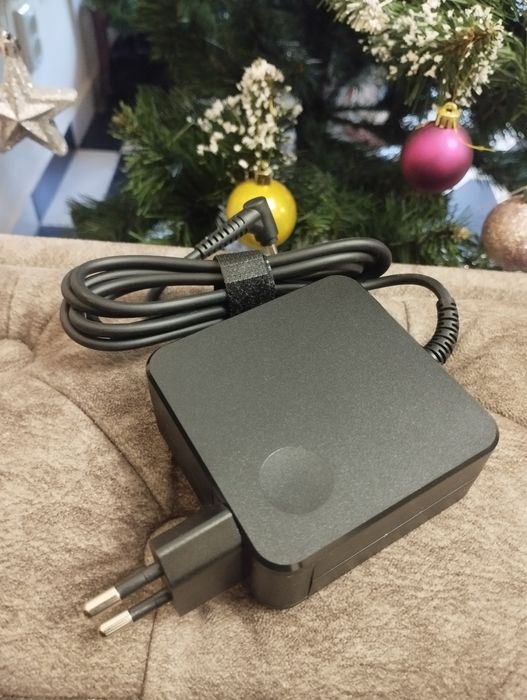 Зарядне до ноутбука lenovo 65w