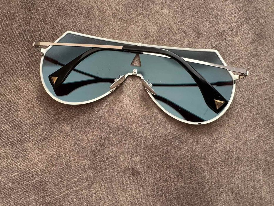 Fendi , сонцезахисні окуляри.