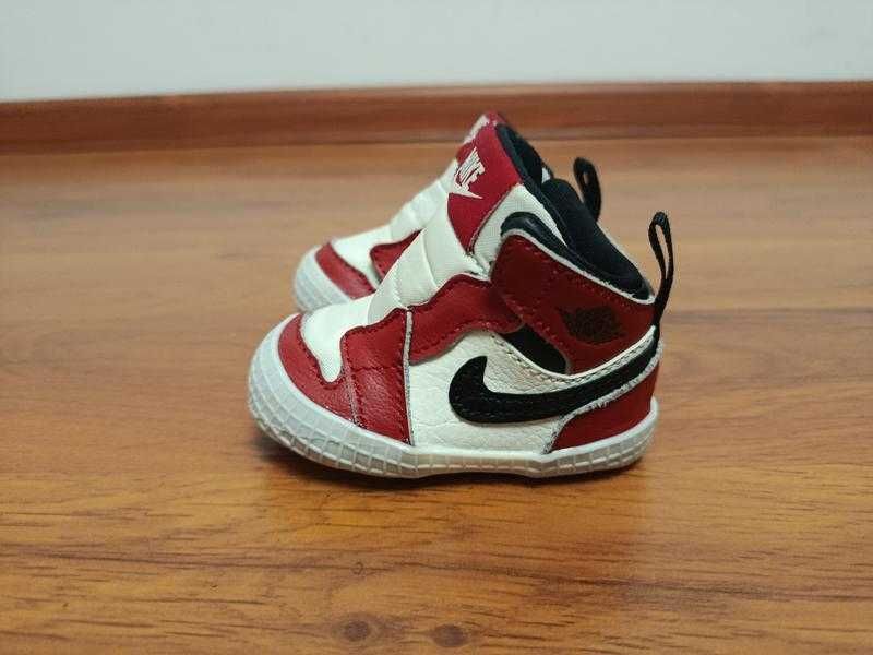 Дитячі пінетки Jordan 1 High Crib bootie - chicago (розмір 1C)