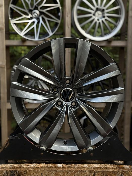 Диски 5/112r18 Vaggroup Arteon R line  Фольксваген