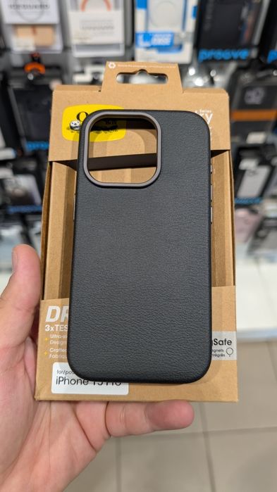 Оригінальні чохли на iPhone 15 pro також OtterBox,Proove