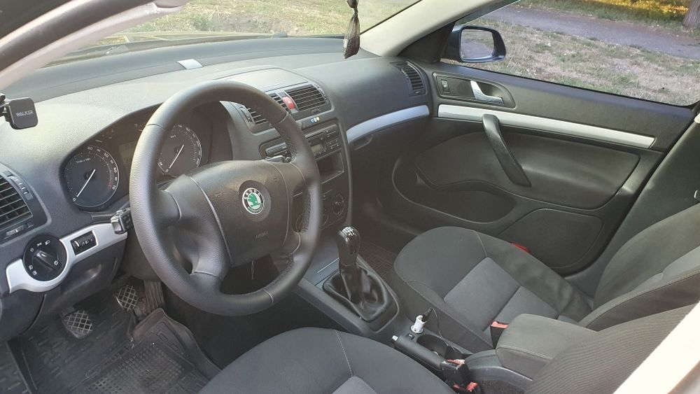Продається Skoda Octavia 1.6mpi