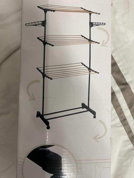 Estendal vertical grande, novo