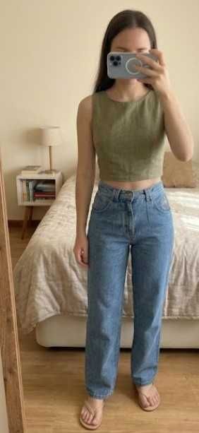 Embroidered Denim Pants - Size 40 - Stylish and Comfortable!