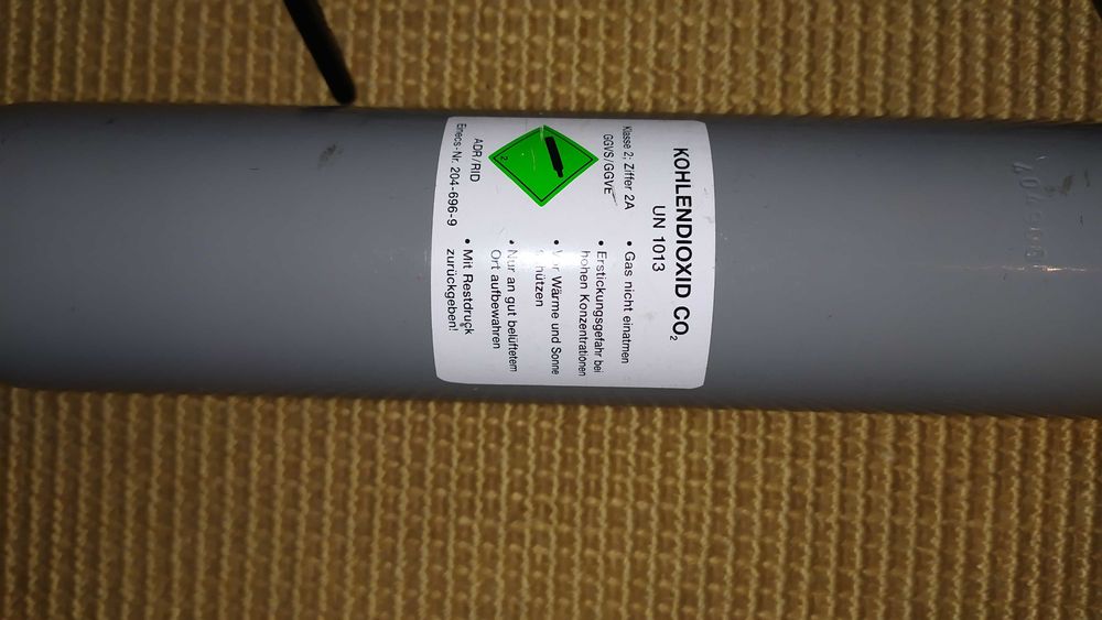 Garrafa de CO2 SERA + redutor + suporte