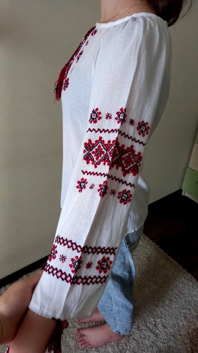 Вишиванка для дівчинки