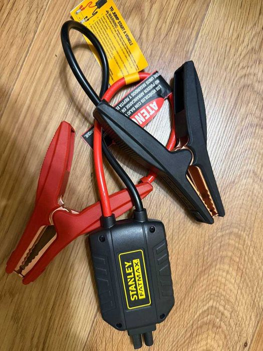 Пусковий пристрій бустер Stanley Fatmax 1800A Jump Starter Павербанк