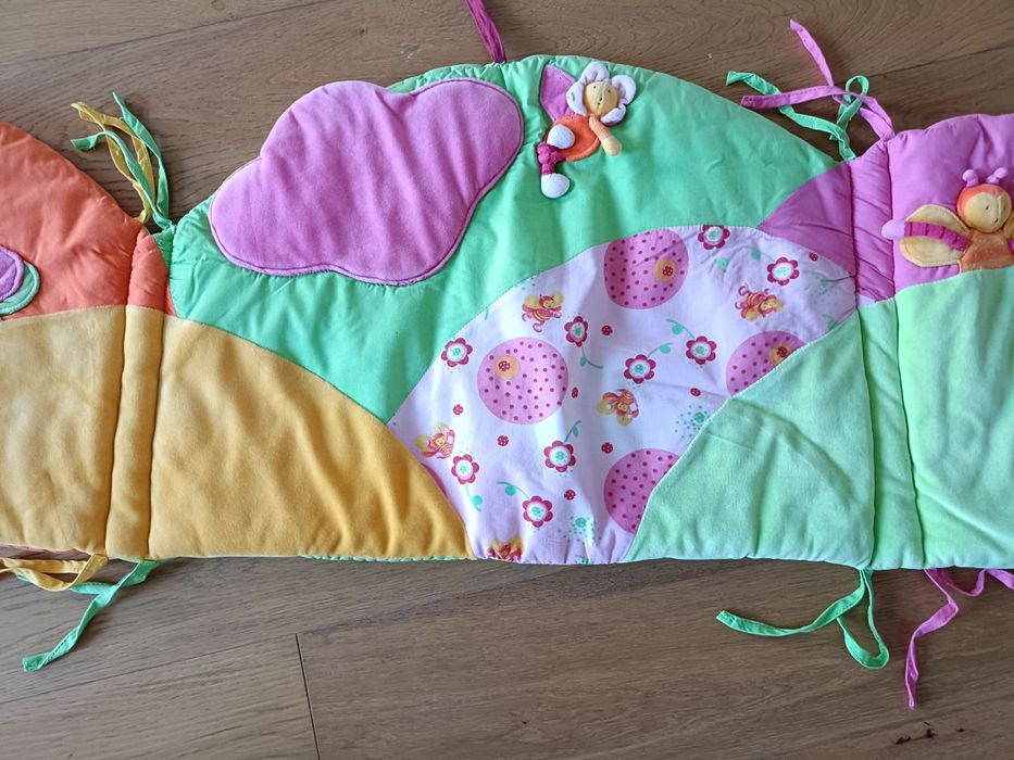 Proteções cama/berço marca Moulin Roty
