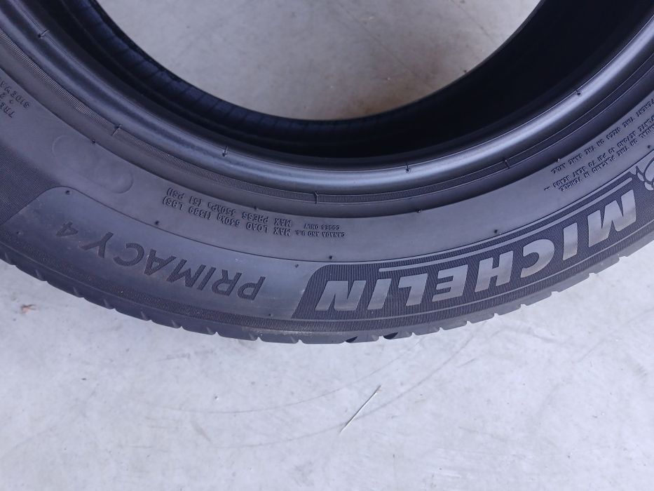 2 pneus 205 60 r16 Michelin