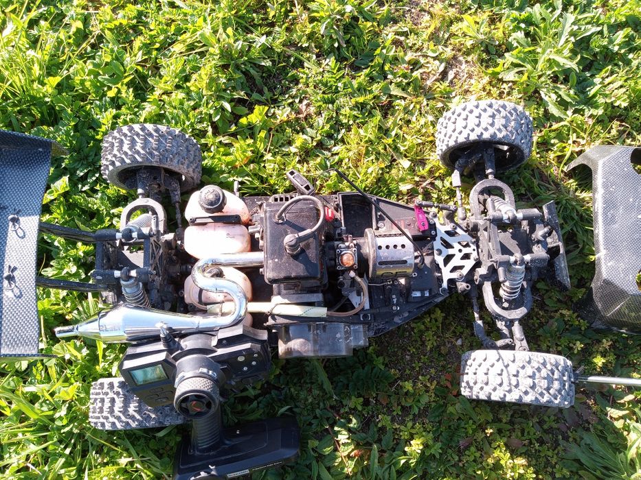 Reely 1/5  30cc a 2 tempos