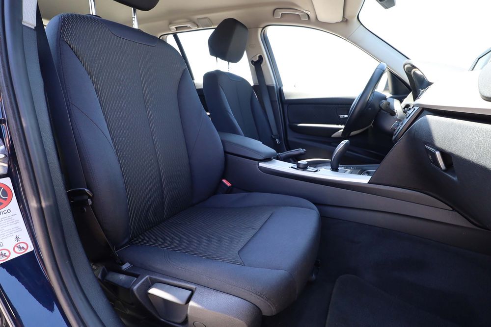 Bmw 320d Touring Auto.  - Desde 190€ /mês