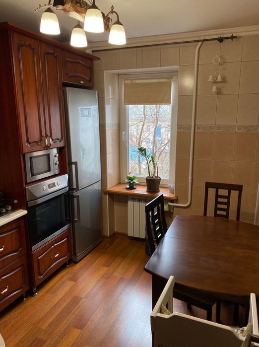 Продам отличную 2х комнатную квартиру в Ингульском районе.